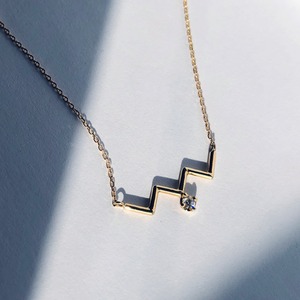 K18YG Zig-Zag Necklace with a Diamond