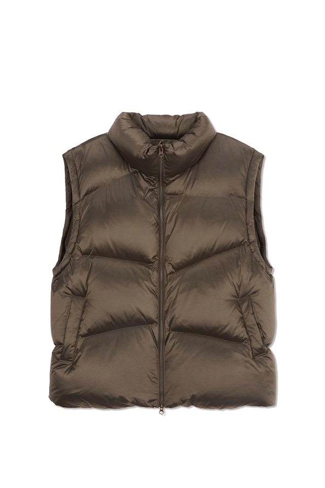 [Matin Kim] UNBALANCE QUILTED DOWN VEST FOR MEN IN KHAKI BROWN 正規品 韓国ブランド 韓国通販 韓国代行 韓国ファッション マーティンキム matinkim 日本 店舗
