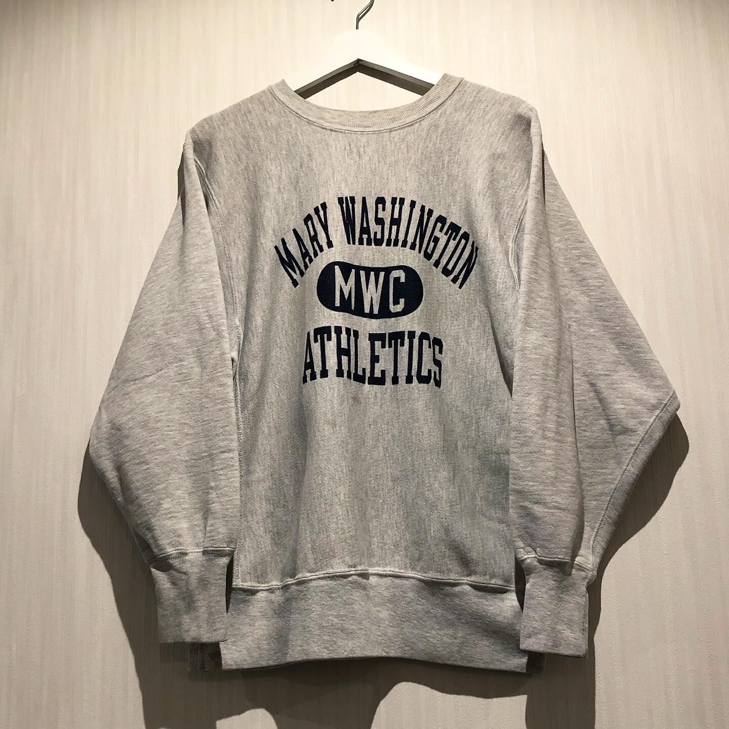 90s champion R/W “MARY WASHINGTON ATHLETICS” sweat【高円寺店】