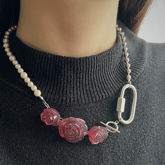 Rose necklace