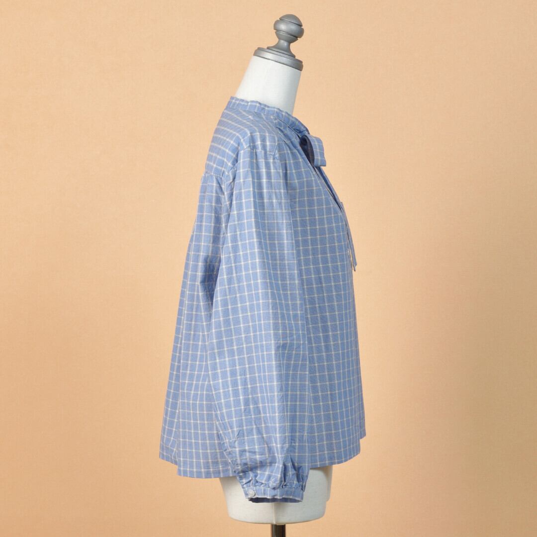 Sarahwear サラウエア 「Marin」パターンポプリン・ボウタイブラウス C52911・ブルーチェック 可愛過ぎないギャザーブラウスです。