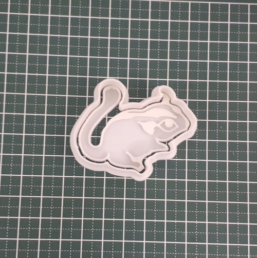 クッキー型 フクロモモンガ 横姿