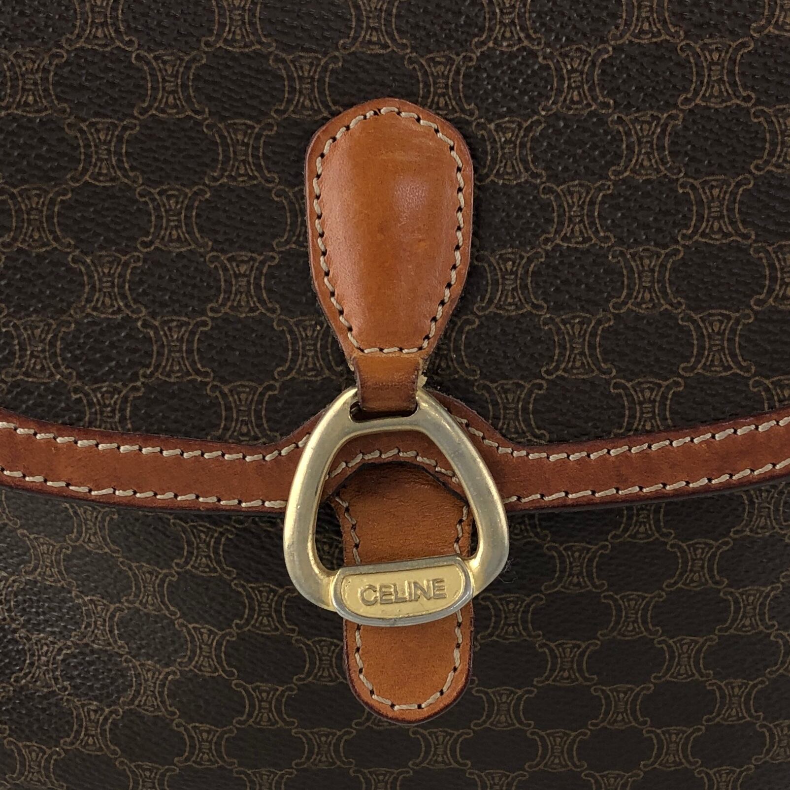 【極美品】セリーヌ　ショルダーバッグ　トリオンフ　総柄　ホースビット　レザー　茶 CELINE セリーヌ ショルダーバッグ ブラウン ホースビット PVC vintage