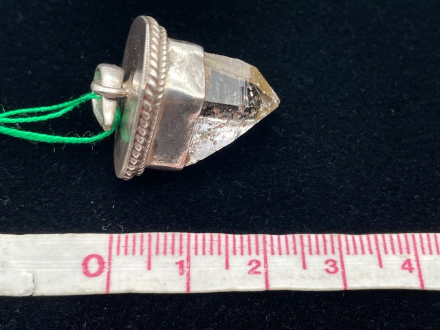 シルバーペンダントトップ（水晶原石）