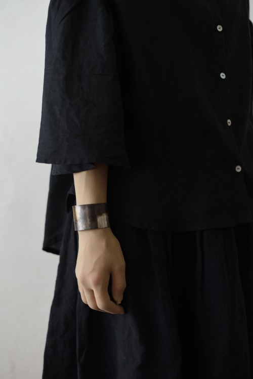 伊藤由佳　真鍮とシルバーのバングル　M
