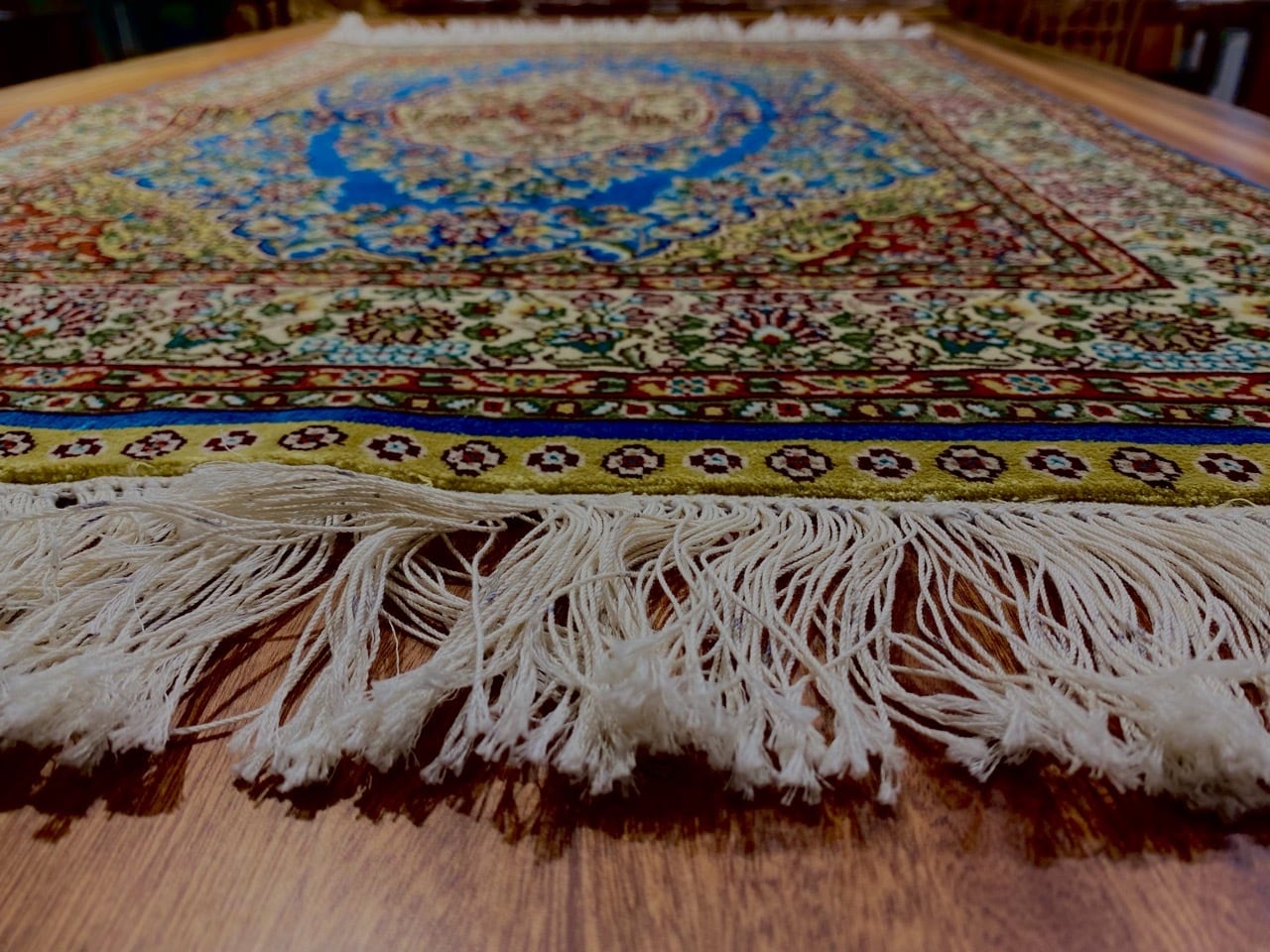フリンジ ペルシャ絨毯 10f7b7cb13ad336fd9bab9e3ed416c