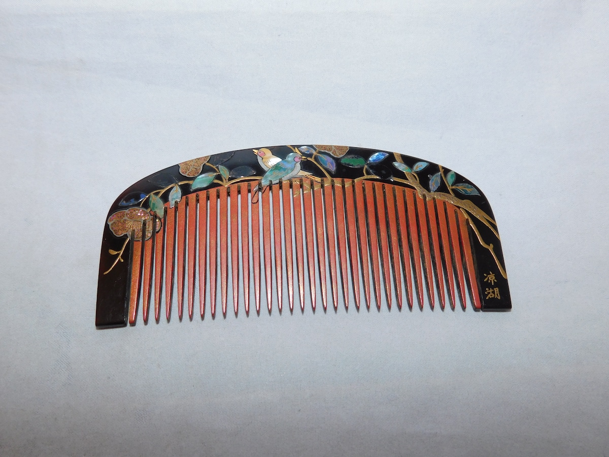 螺鈿細工の櫛 Urushi lacquer work ornamental comb(mother-of-pearl 