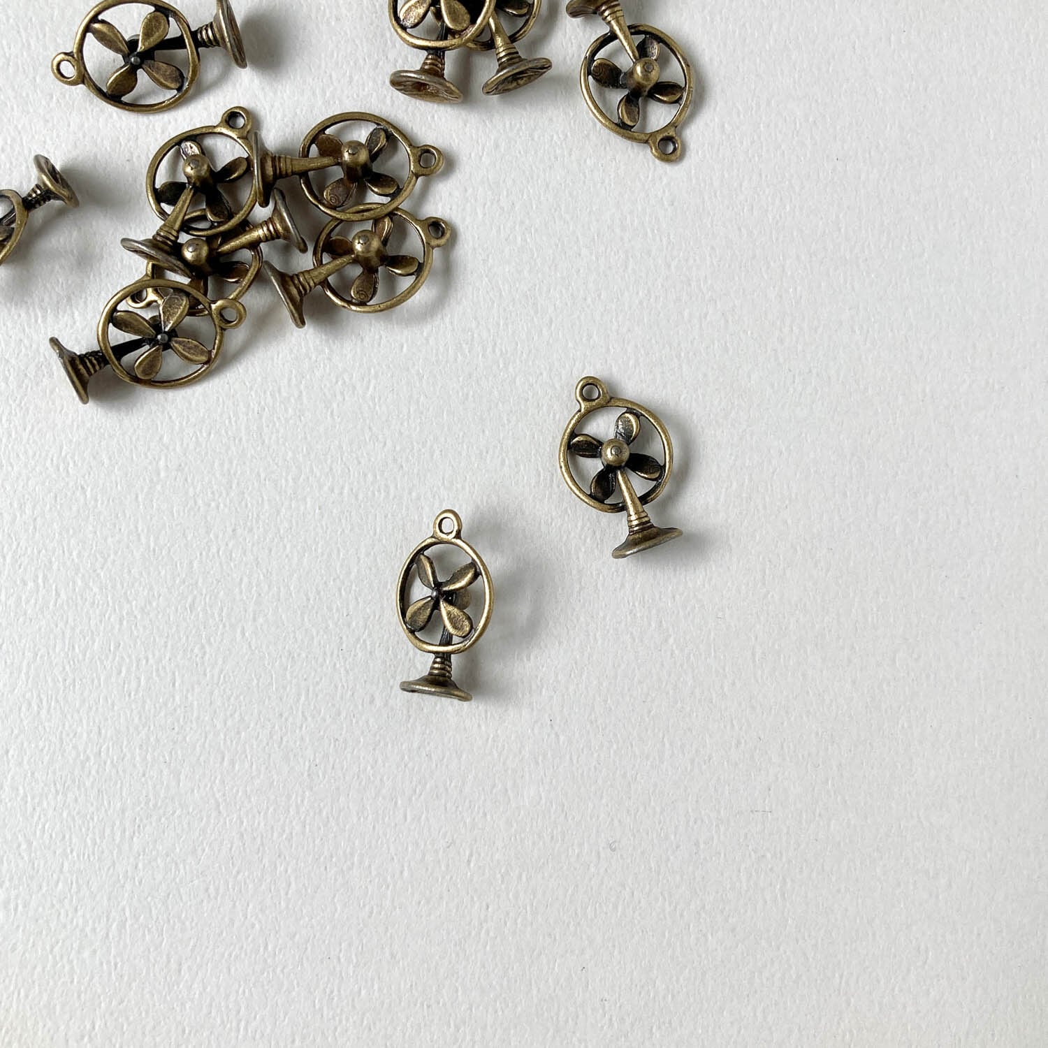 アンティークゴールド | Dua-アクセサリーパーツショップ