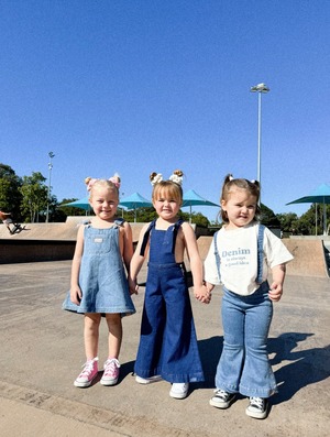 【予約/送料無料】twin collective /  Patti Pinafore Dress - Island Blue