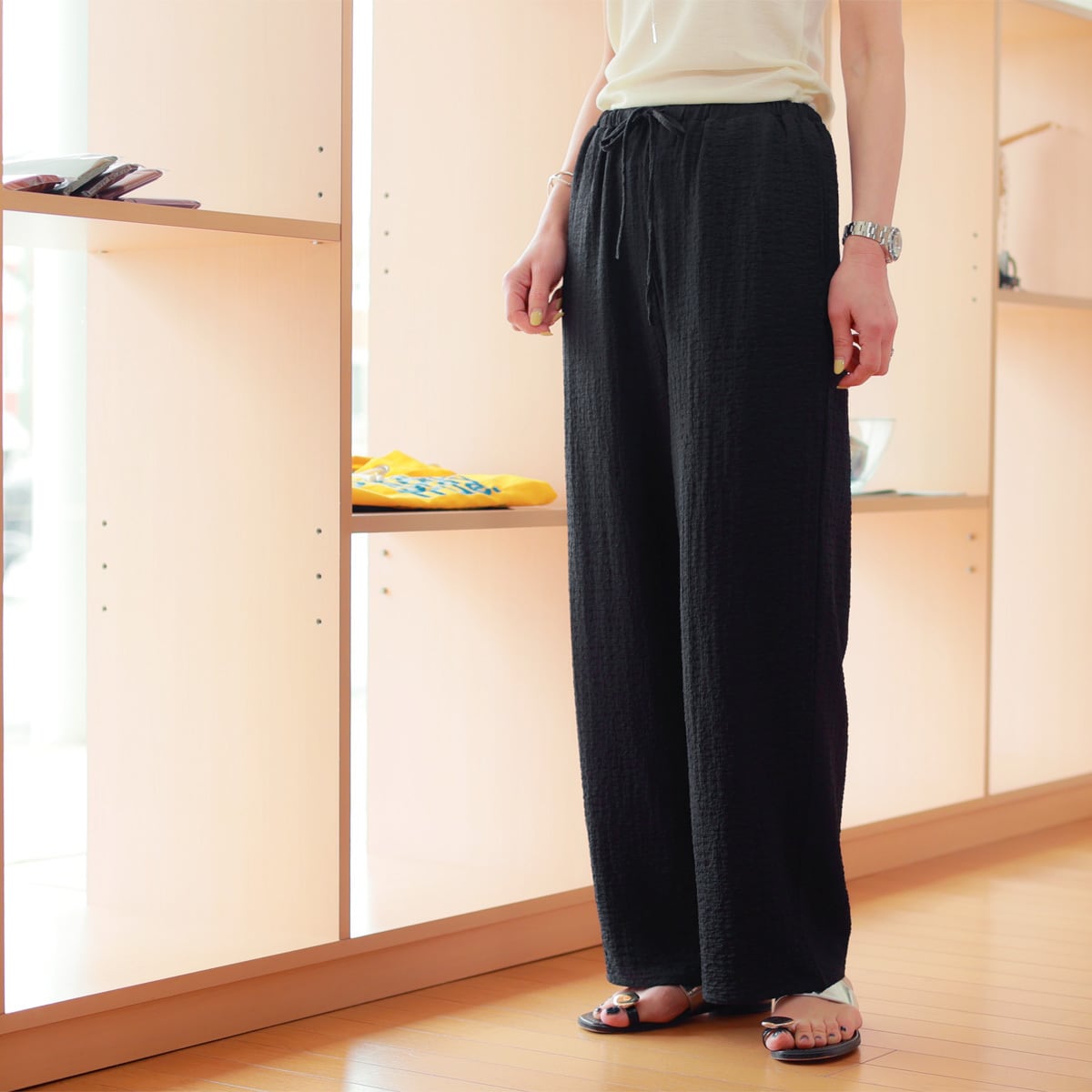 ストレッチクレープ ストレートワイドパンツ
