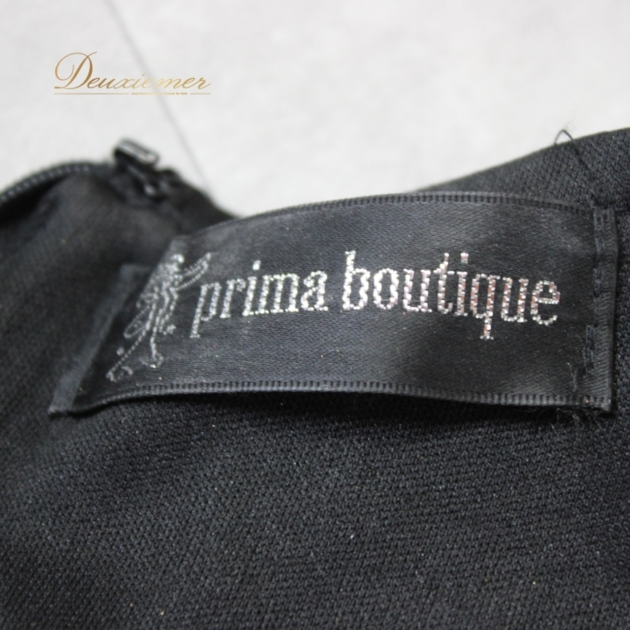 社交ダンス 衣装 スタンダード ドレス ワンピース パーティドレス ブラック系 レッド系 prima boutique プリマブティック 黒 赤 花柄 大人向け おしゃれ デザイン 花柄ドレス フレアスカート フラワープリント 可愛い 謝恩会 結婚式 交流会 ダンスパーティー おすすめ 上品 体型カバー 楽ちん 厚手素材 柔らかい 肌触り 艶感 プロ用 競技会 用途広い ブラックドレス レッドドレス シンプル 着心地良い