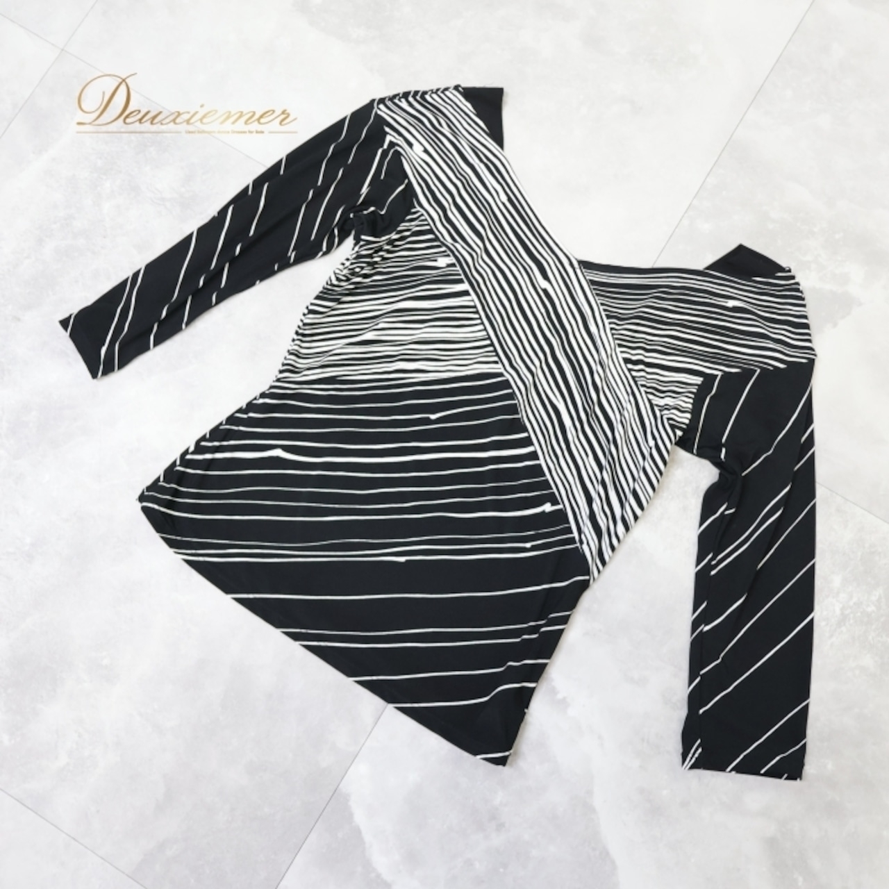 社交ダンス 衣装 トップス ブラウス ブラック系 チャコット Chacott 日本製 黒 白 柄 模様 伸縮 ストレッチ 練習 レッスン モノトーン シンプル ダンス衣装 パーティー かわいい イベント ステージ ホワイト系