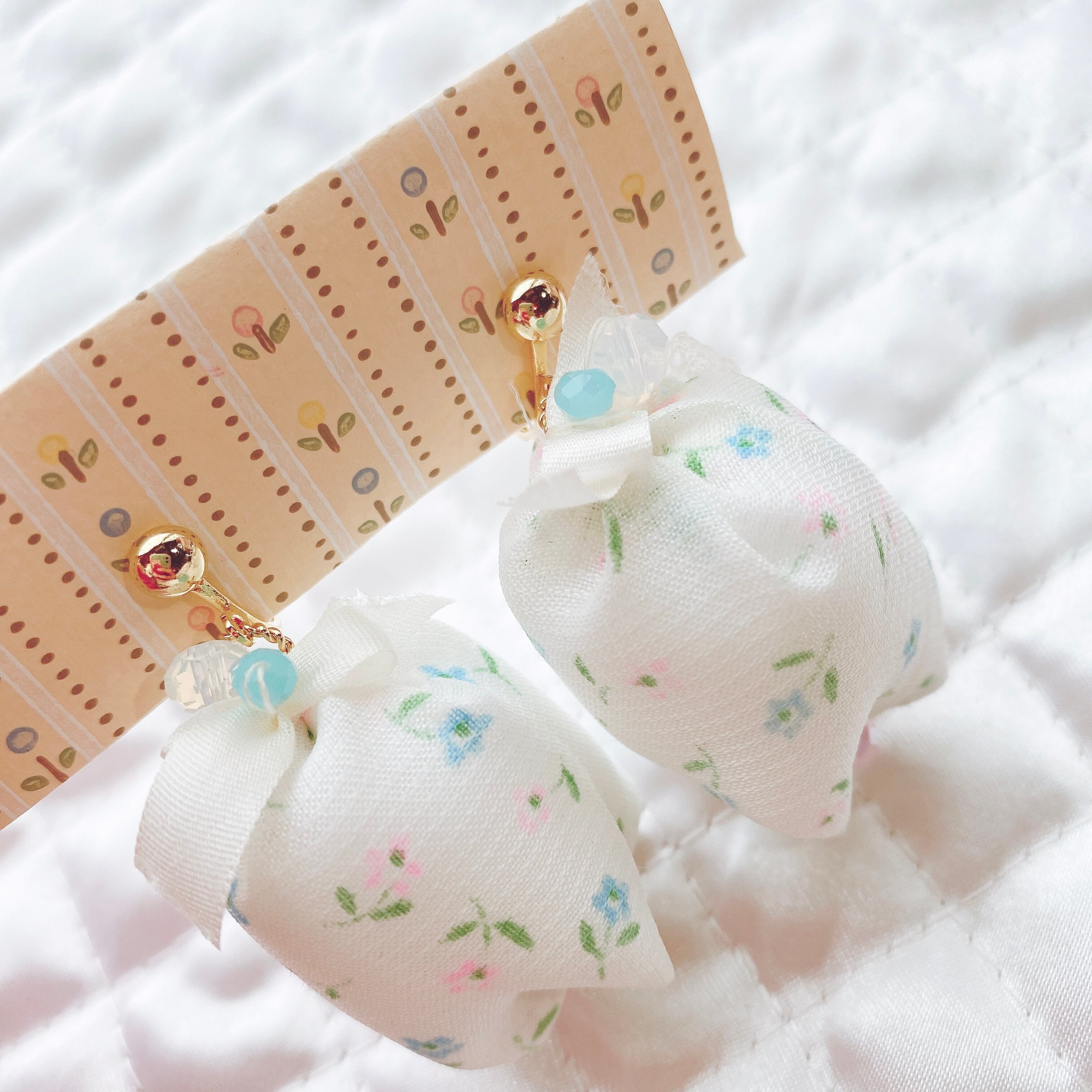 Vintage baby fabric x Tulip 耳飾り(C)♡イヤリング・ピアス