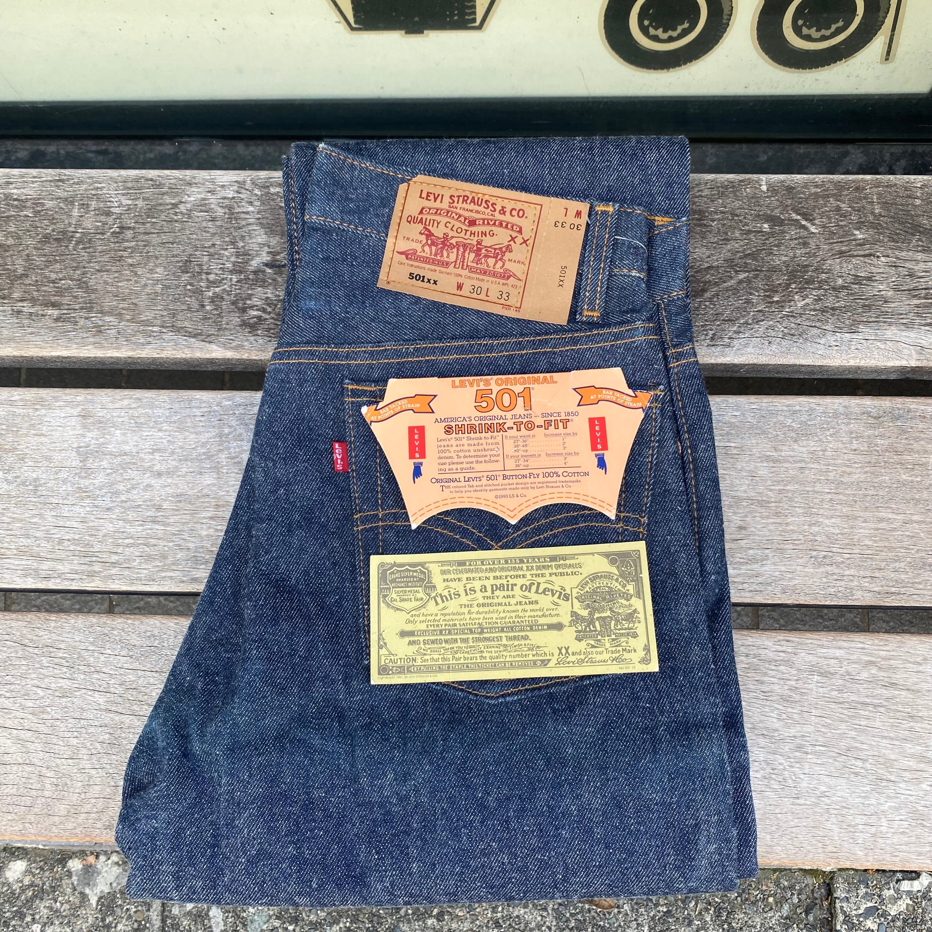 90s LEVIS 501 US MADE DEAD STOCK (30×33) | BerBerJin / & BerBerJin