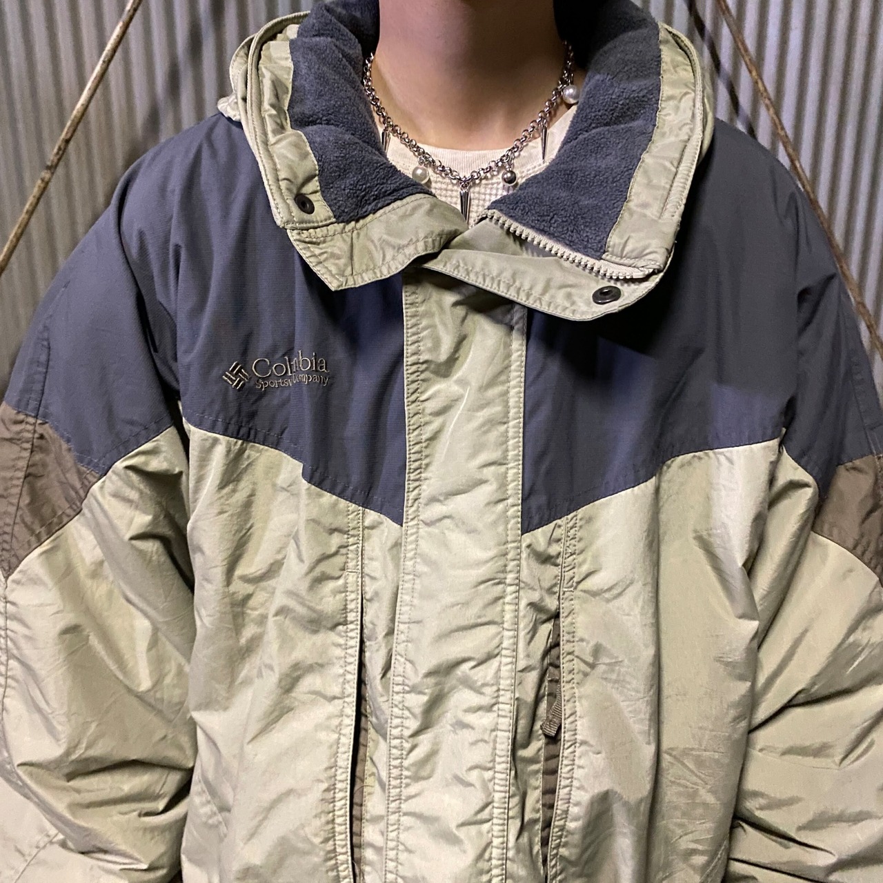 00年代 Columbia コロンビア 中綿 マウンテンジャケット メンズL 古着 