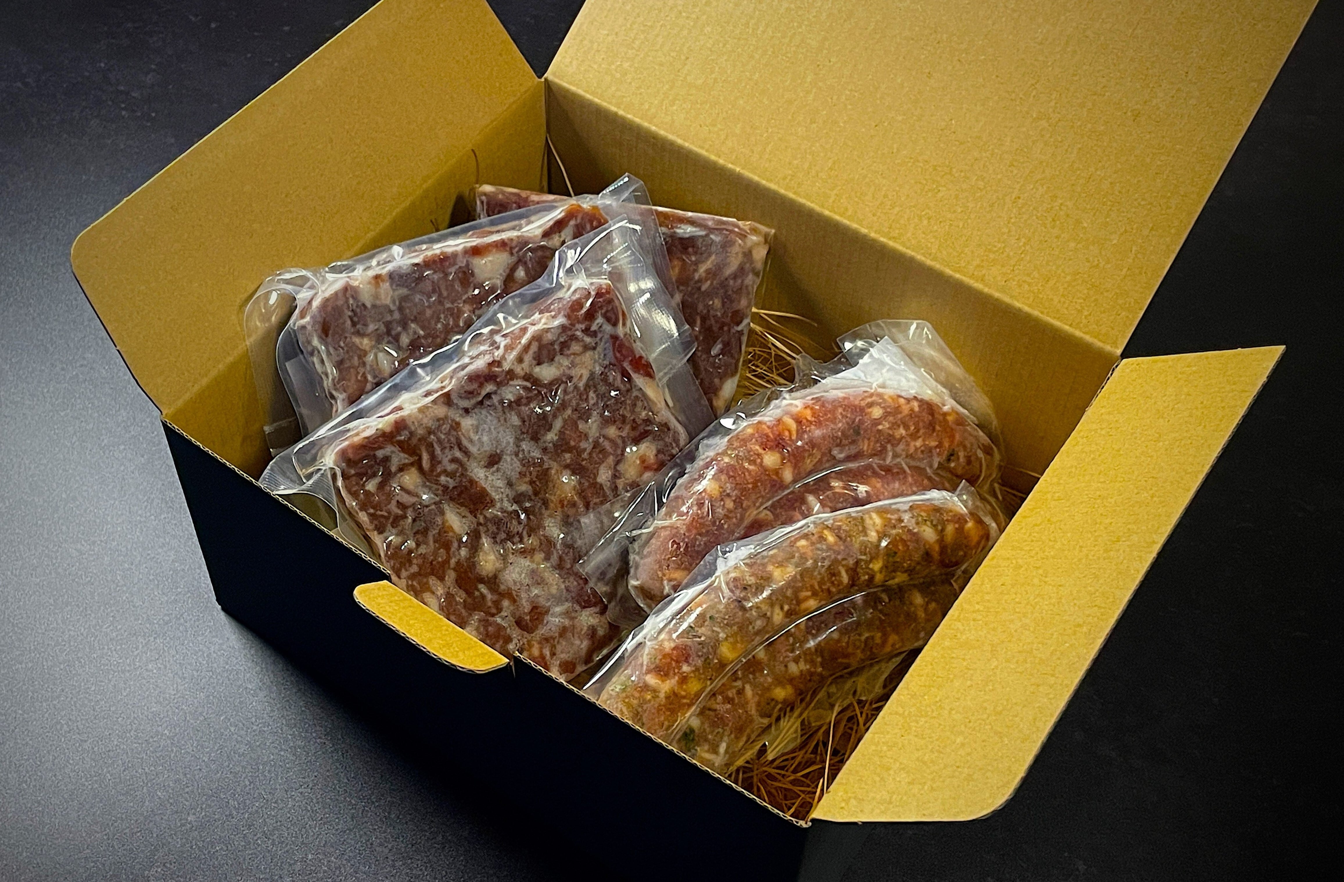 猪肉のSteak haché(150g×3枚)・猪野菜ソーセージ(2本)＋鹿野菜