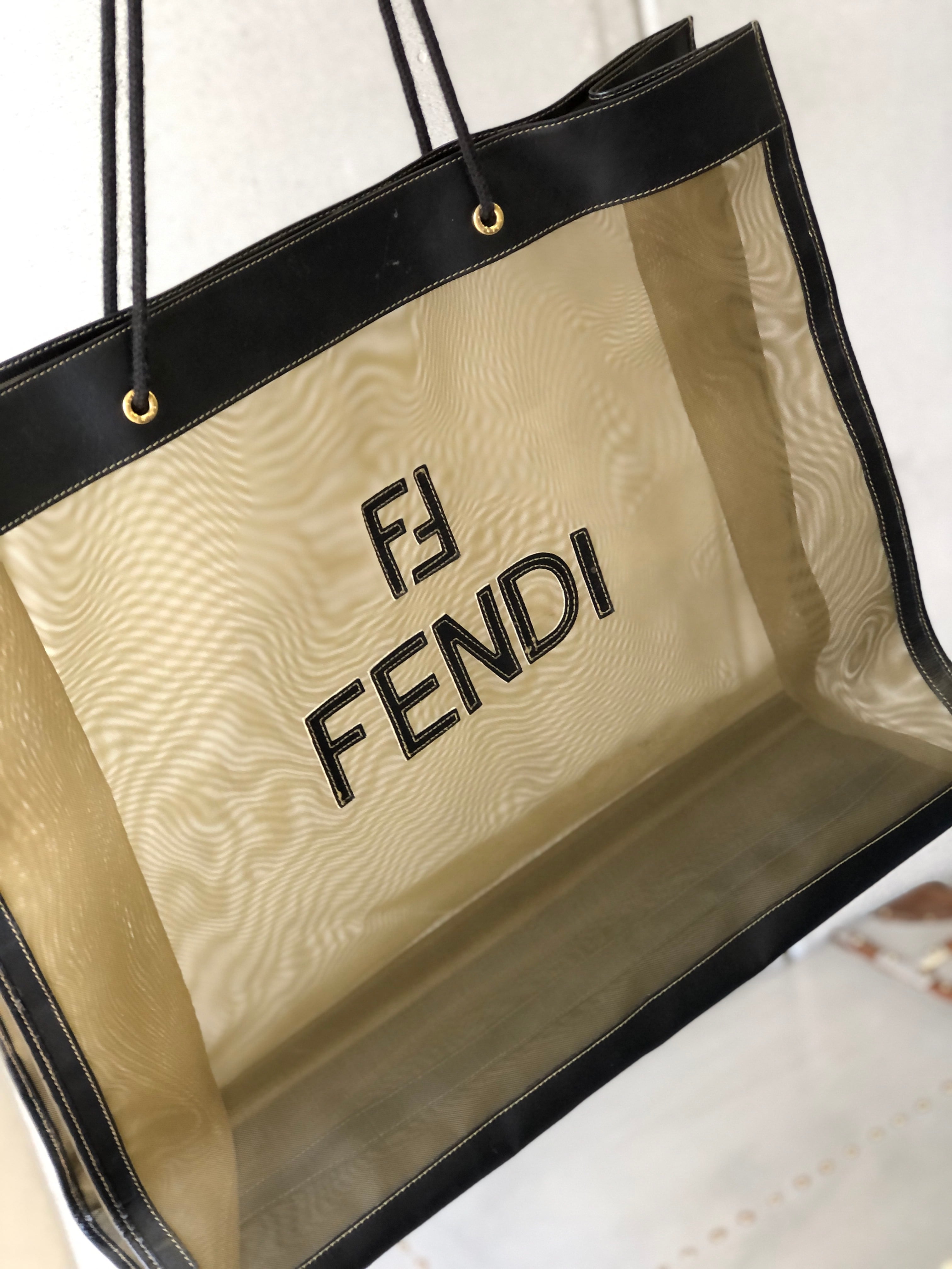 FENDI フェンディ　ロゴ　レザー×ナイロン　メッシュ　A4　スクエア　ビッグトート　ショルダーバッグ　ビッグ　トートバッグ　ブラック　 vintage　ヴィンテージ　オールド　rcvsmr | VintageShop solo powered by BASE