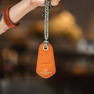 Vintage Genuine Leather Tag Necklace / ヴィンテージ 本革 レザー タグ ネックレス