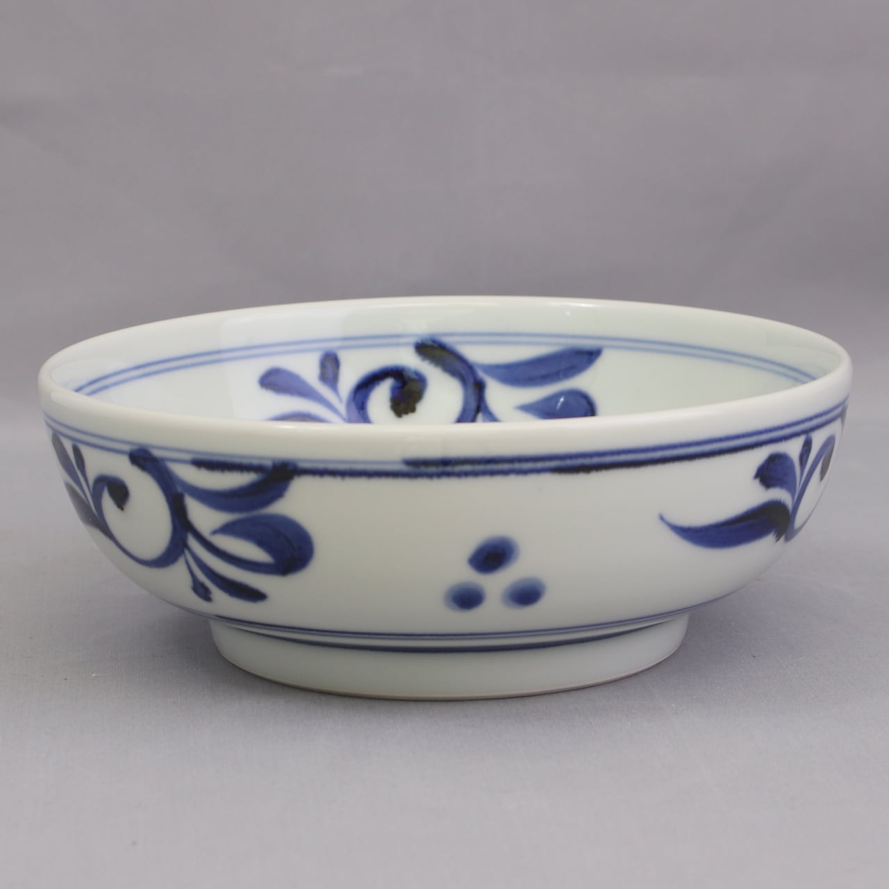 砥部焼 千山窯 組鉢（大） 三ッ紋