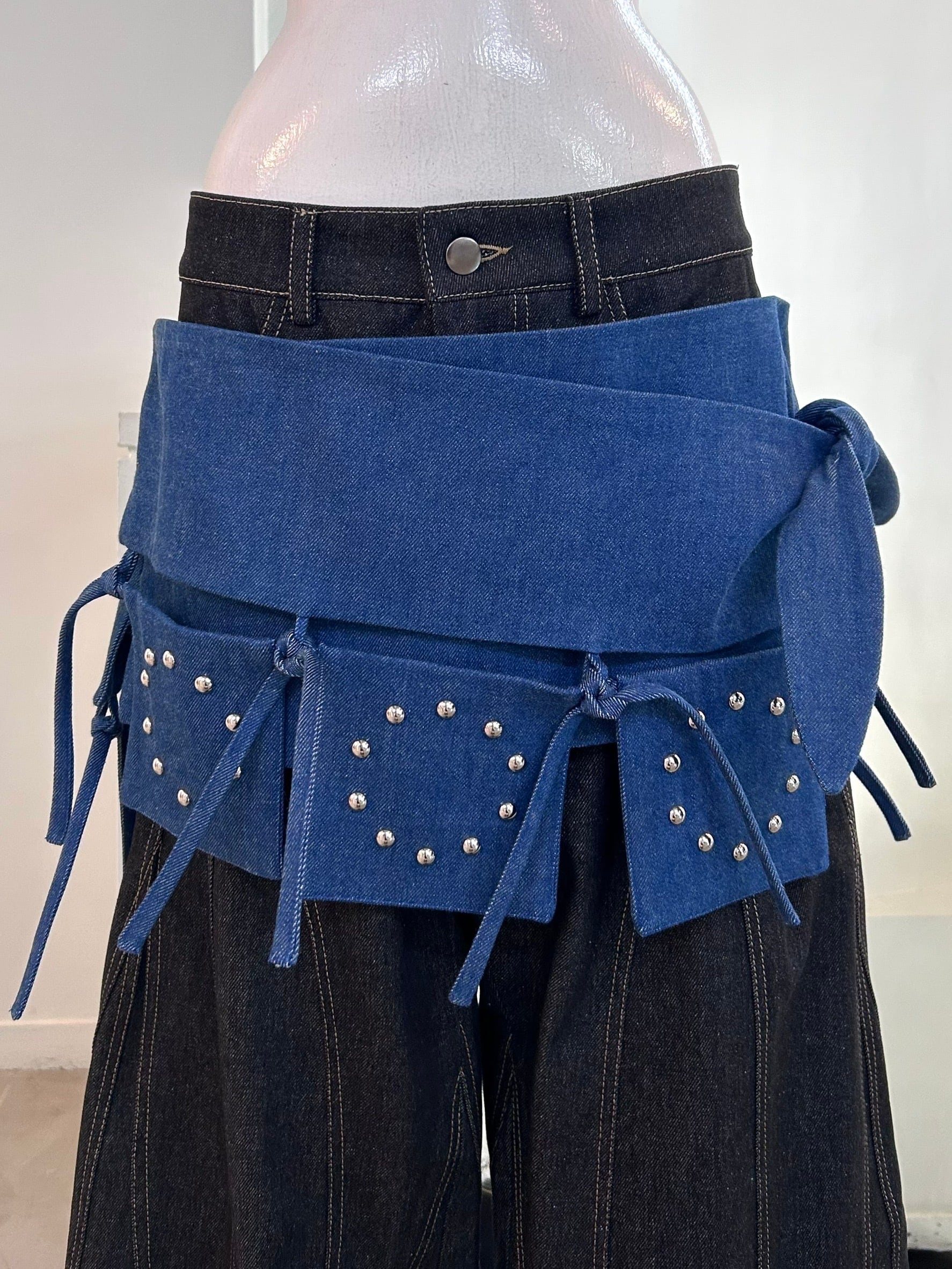 STRONGTHE ball skirt / indigo denim