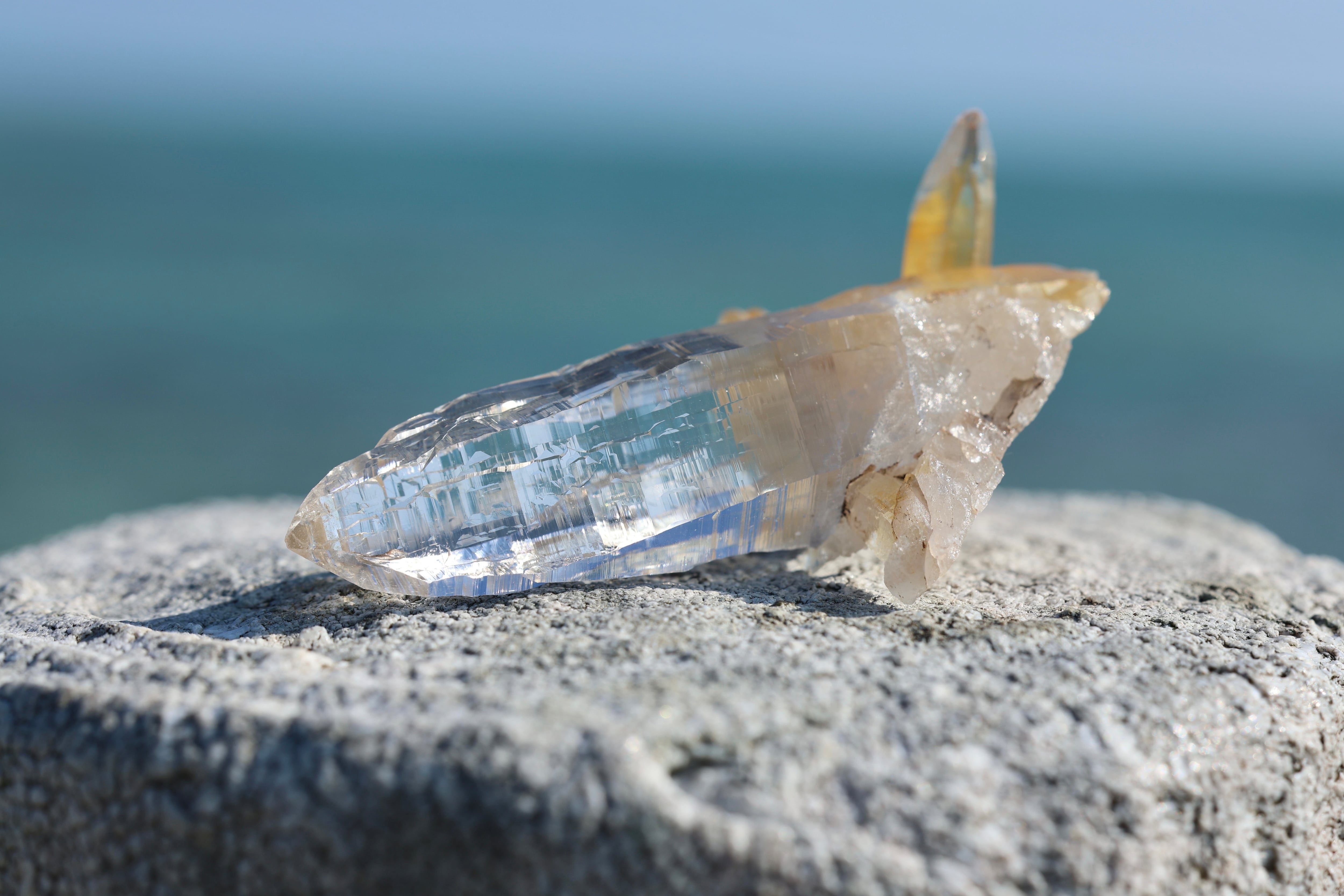 ヒマラヤ水晶 ガネーシュヒマール産 | 石垣島の夜光貝アクセサリーと