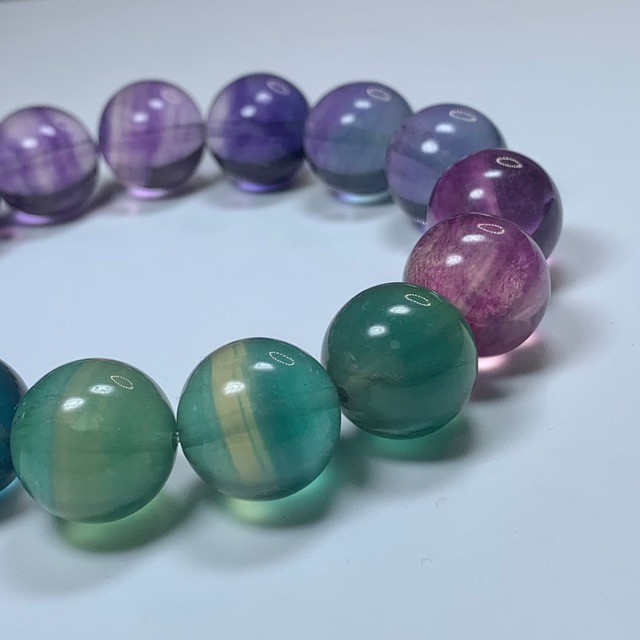 3.レア色☆発色美✩グラデーションフローライトブレスレット