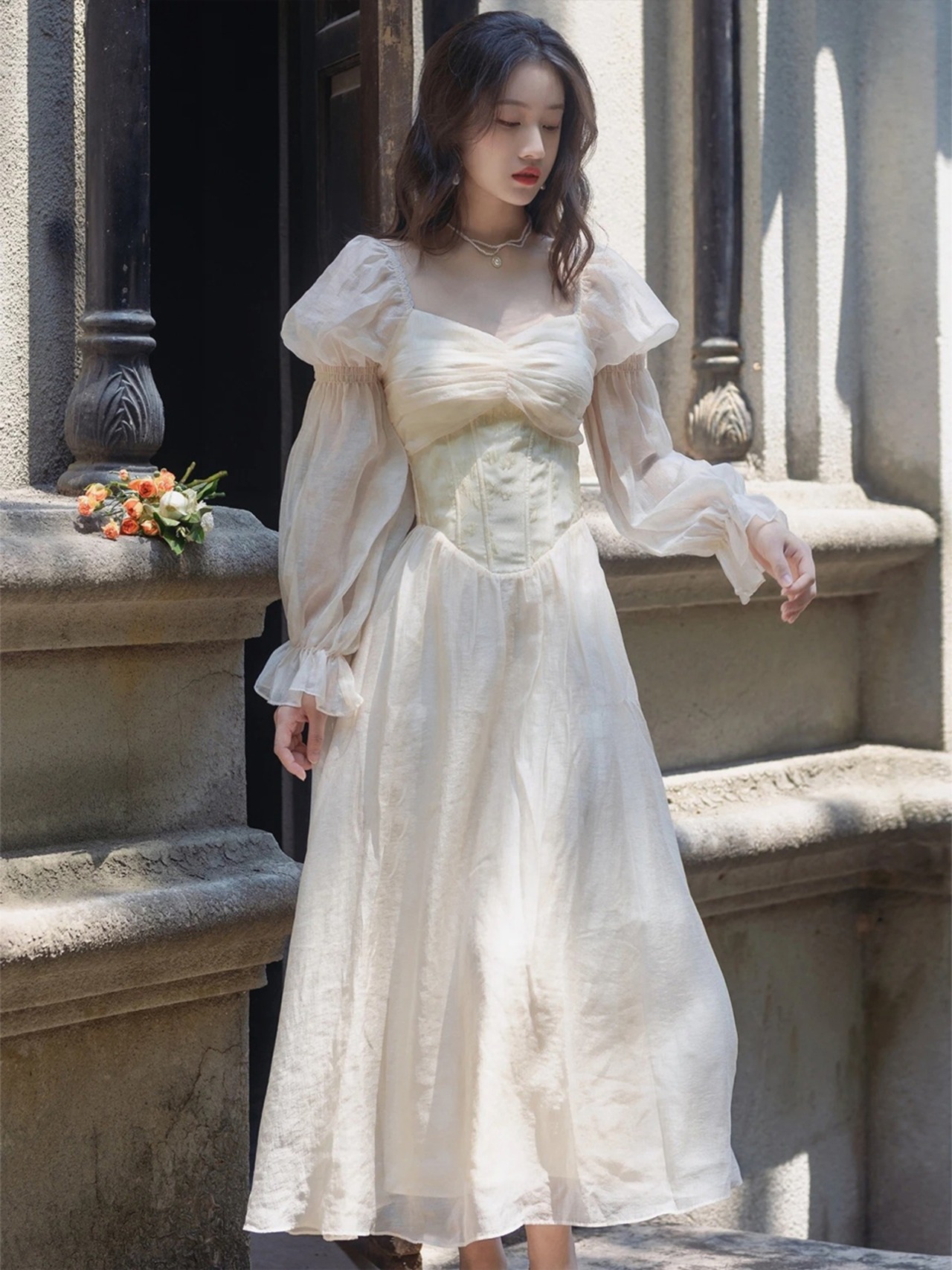 【0088】Jacquard Lace Flare Long Sleeve Dress