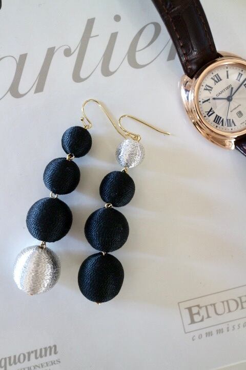 bicolor asymmetry silk bonbon pierce・earrings