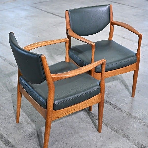 マルニ　地中海ロイヤル　シャルル　肘付き　籐編み　本革　アームチェア　2脚セット マルニ 地中海ロイヤル シャルル 肘付き 籐編み 本革 アームチェア 2脚