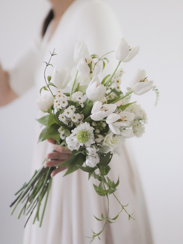 〈 完成品販売ブーケ 〉tulip white artificial flower bouquet