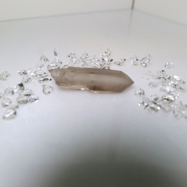 【豊かさへのヴィジョンを開き、望む未来を現実へと導く】ゴールデンヴィジョンクォーツ　ポイント　20　G13_6