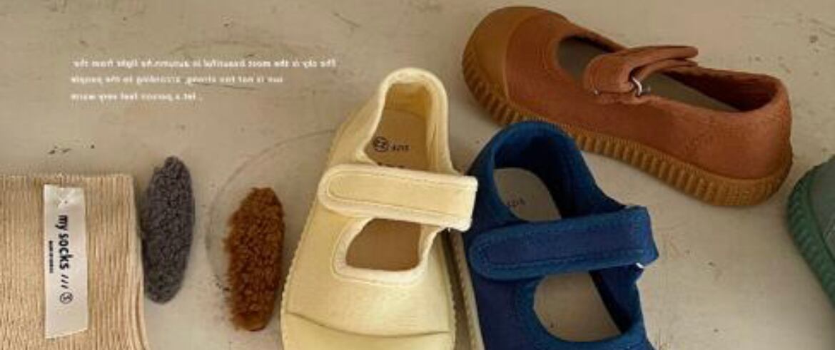 【予約】velcro shoes