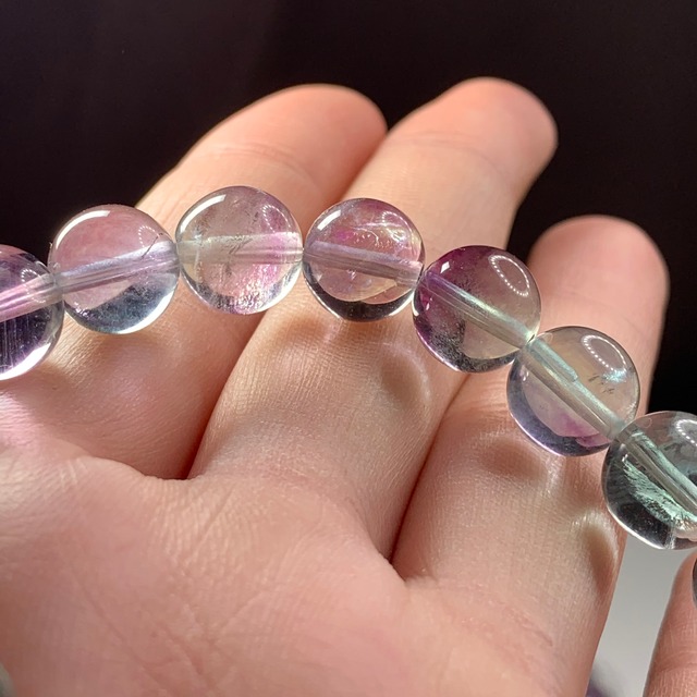 A4.優しいグラデーションフローライトブレスレット