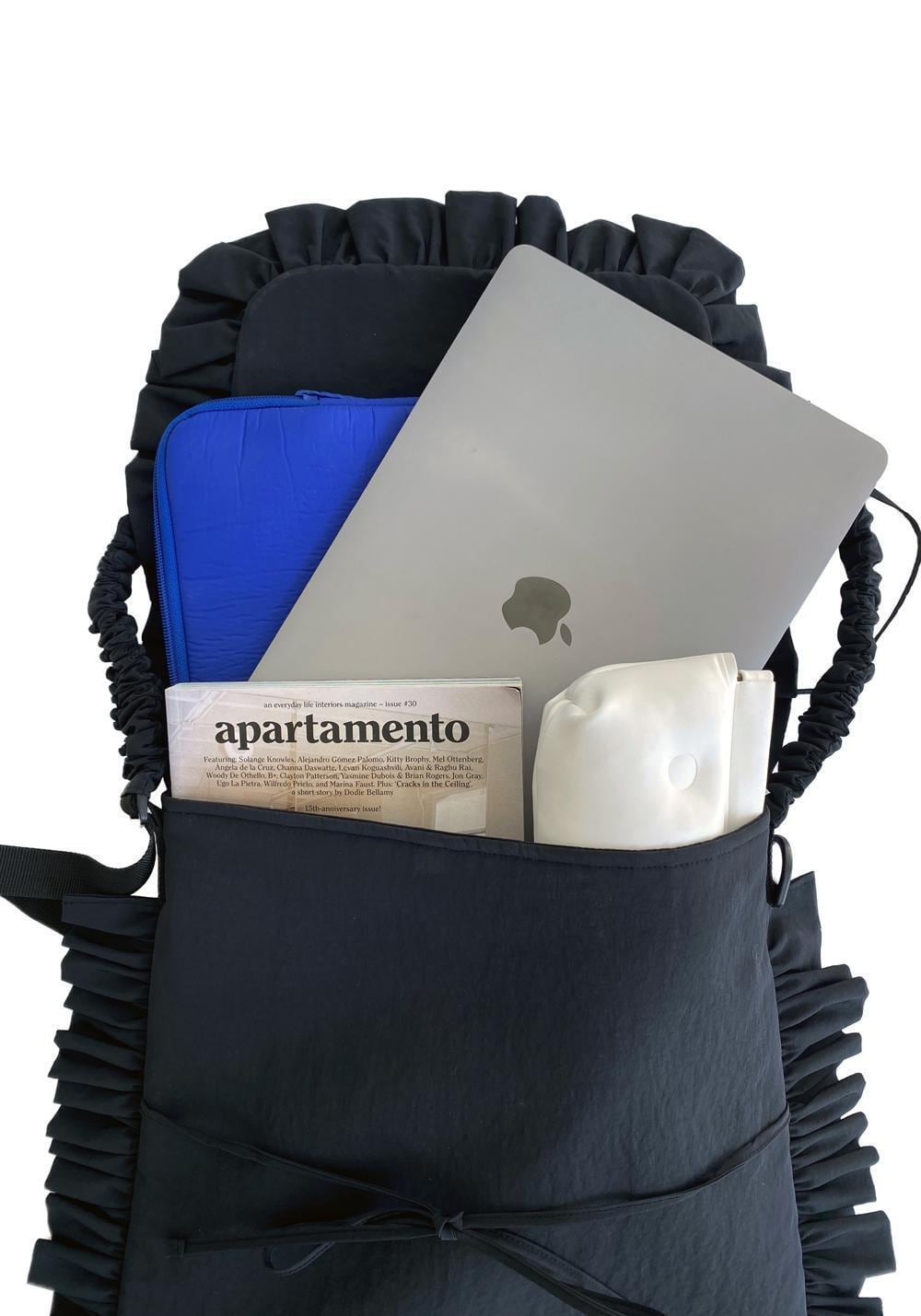 ☆IVE レイ 着用！！【SOIF drink】Venti Oversized Ruffle Cross Bag