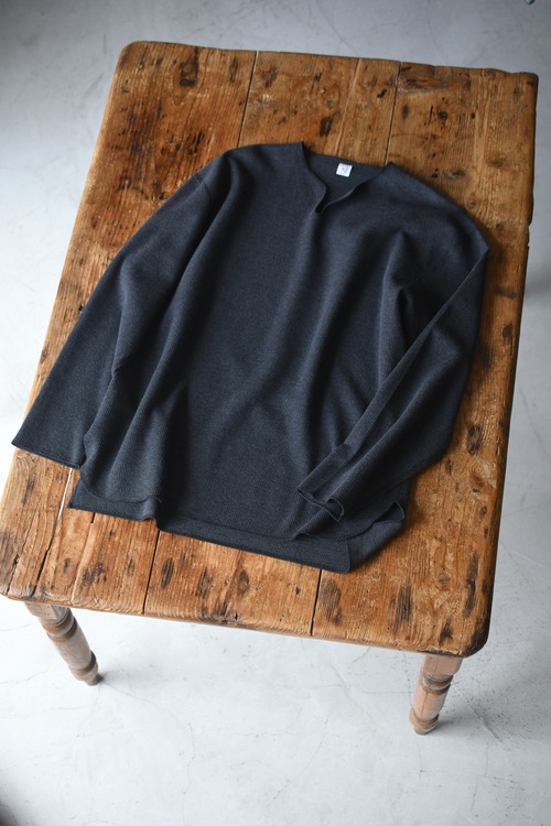 blurhmsROOTSTOCK / Rough&Smooth Thermal Over-neck L/S