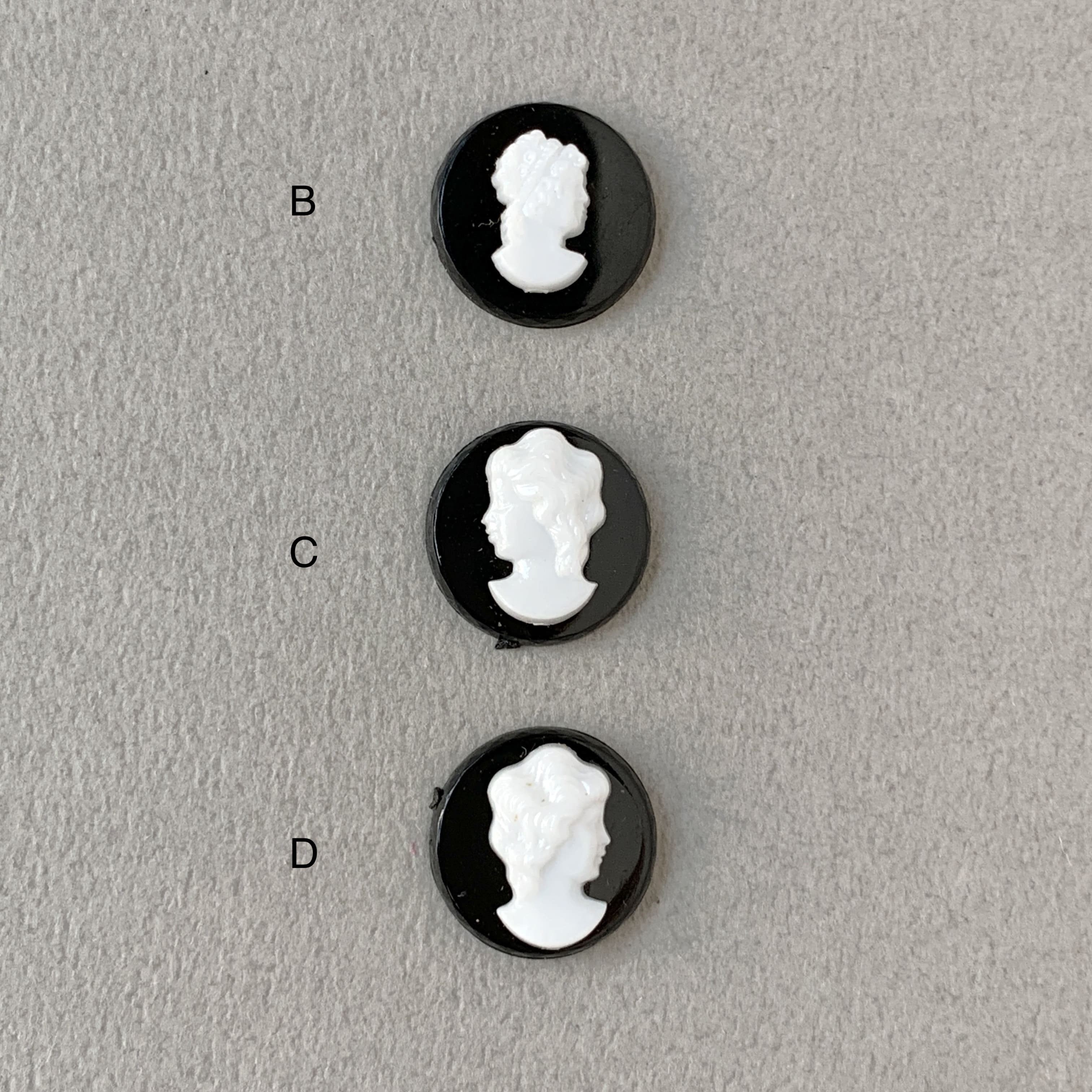 再入荷〉ドイツヴィンテージ アクリルカメオL（ラウンド黒15mm） | Dua