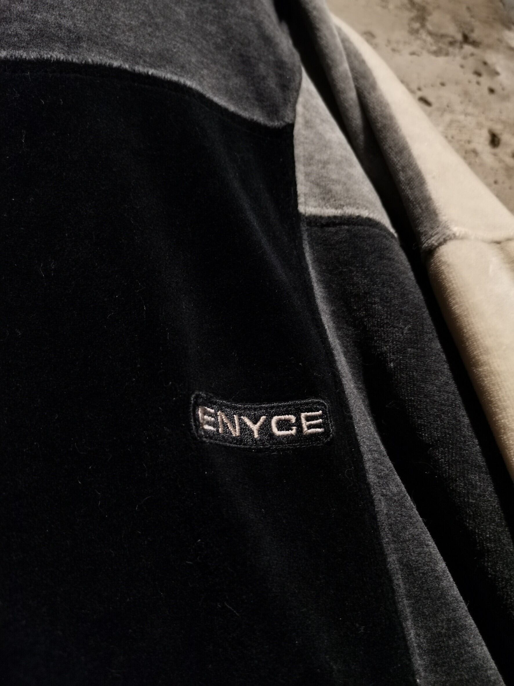 Caka】“ENYCE” Monotone patchwork Design Vintage Loose Velour Track 