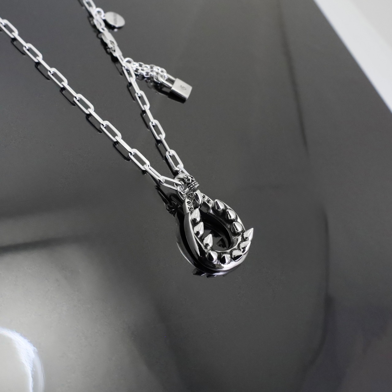 SHARK TEETH HORSESHOE 4C #1 NECKLACE / シャークトゥースホースシュー4C #1 ネックレス