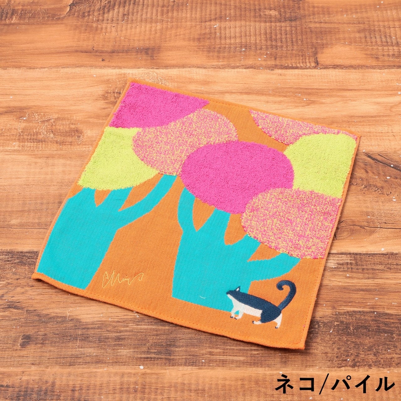 パンダさんと多色いちご fuwara 12重ガーゼ ハンカチ タオル fuwara 12