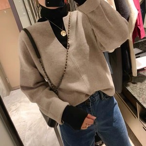 キーネックプルオーバー　A0194