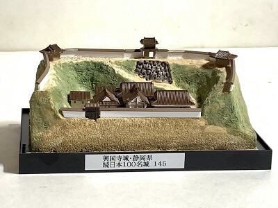 ☆完成品 鹿苑寺 金閣寺 ケース付き ミニ24サイズ 日本の寺 世界遺産