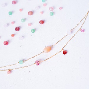 K10 ヴィーナスの微笑 / Sunday - Garnet bracelet [ 7days series ]　パワーストーン　恋愛　お守り　天然石　ガーネット　ムーンストーン　ピンク　レッド　ブレスレット