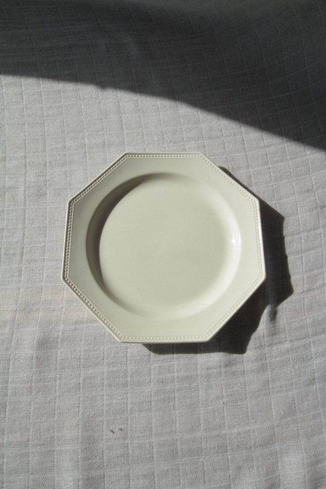 U&C Sarreguemines “Octogonal Blanc” Plate (c.1890–1910, France