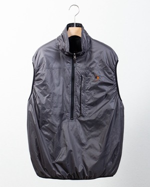 "MOON STONE" pullover nylon vest