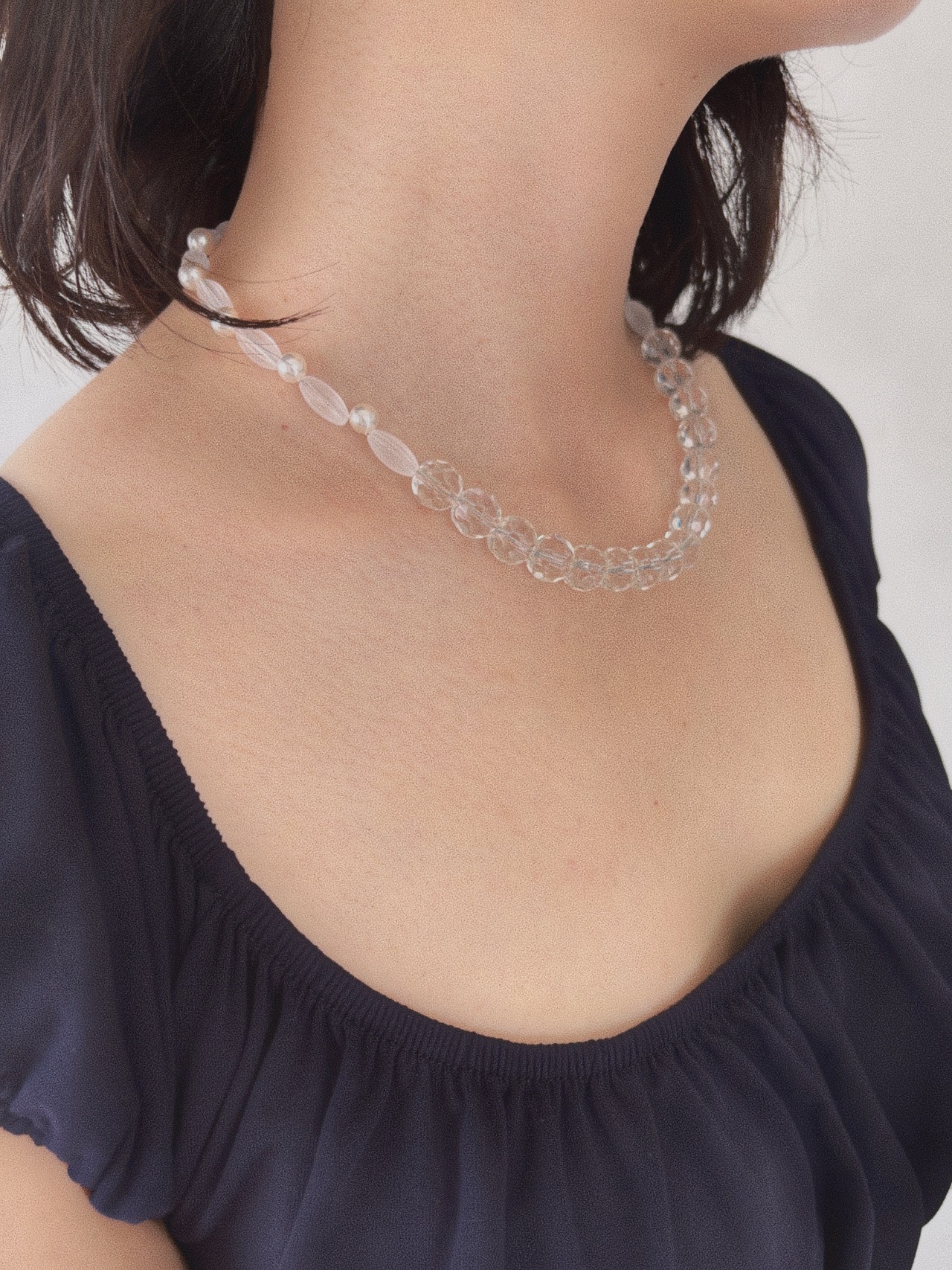 GLASS NECKLACE