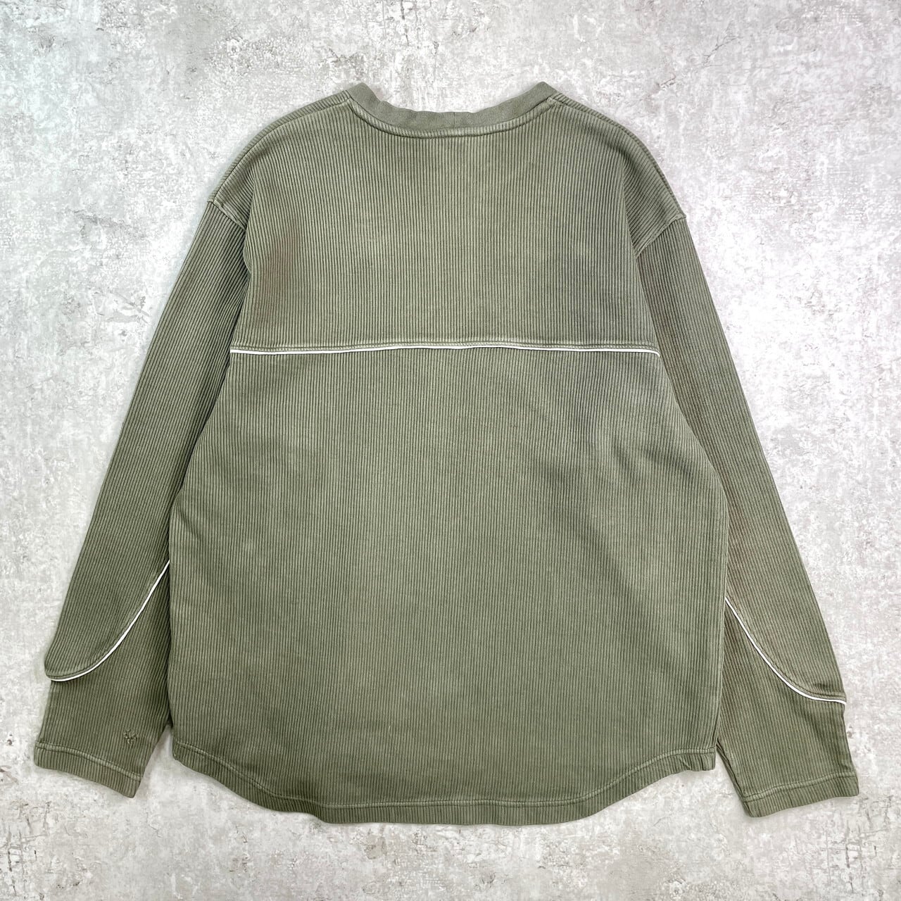 00s NIKE スウェット ユーロナイキ スウォッシュ カーキ センターロゴ 楽天市場】00s NIKE ワンポイント スモール スウォッシュ ロゴ刺繍