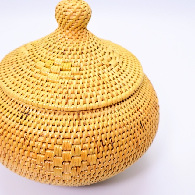 クラシックリナゴ　ひし型モチーフ入り　Φ18cm