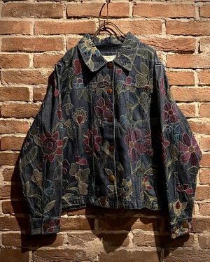 【Caka act3】Flower Embroidery Vintage Denim Jacket