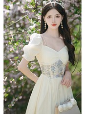 【0034】Off Shoulder 2way White Short Sleeve Dress