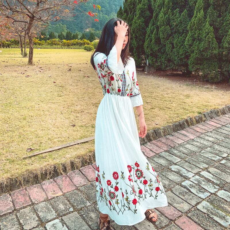 スタンダードロングスカート サマーエスニックスタイル刺繍ウェストVネックドレス コットン レトロ 大きめサイズ 夏物 延命家ファッション7380962